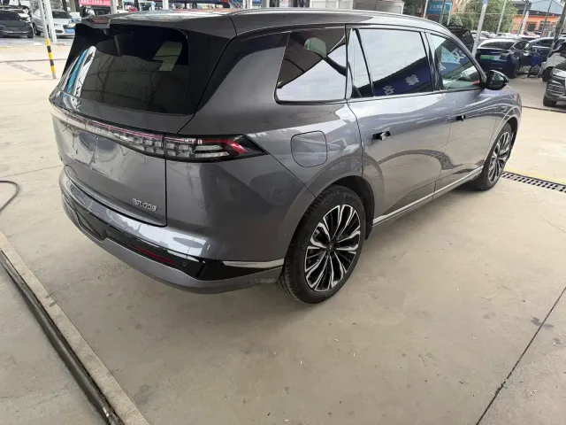 Dongfeng eπ 008 — Фото автомобиля 14