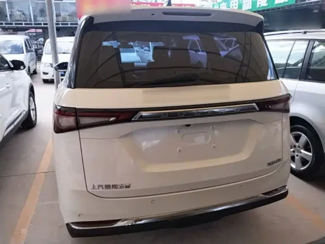 Wuling Jiachen — Фото автомобиля 5