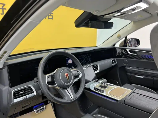 Hongqi E-HS9 — Фото автомобиля 18
