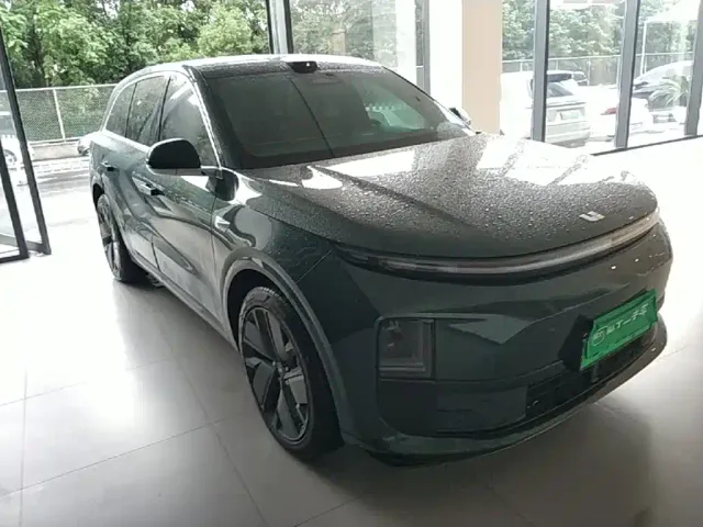 Li Auto L6 — Фото автомобиля 3