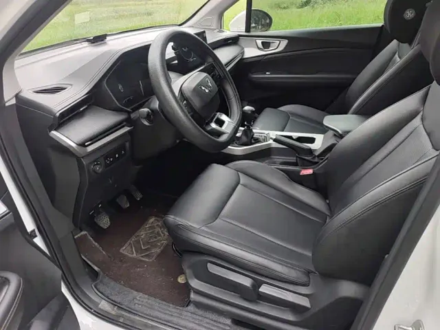 Wuling Jiachen — Фото автомобиля 14