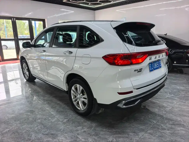 Haval M6 — Фото автомобиля 4