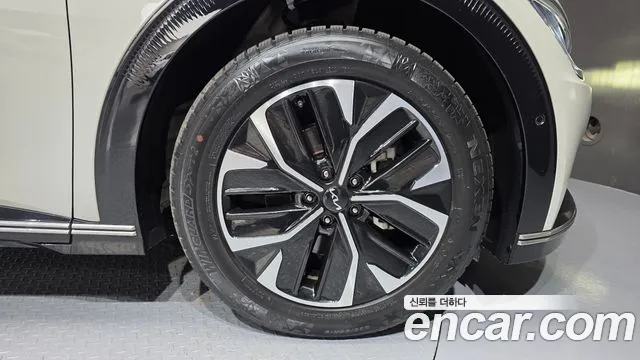 Kia EV6 — Фото автомобиля 6