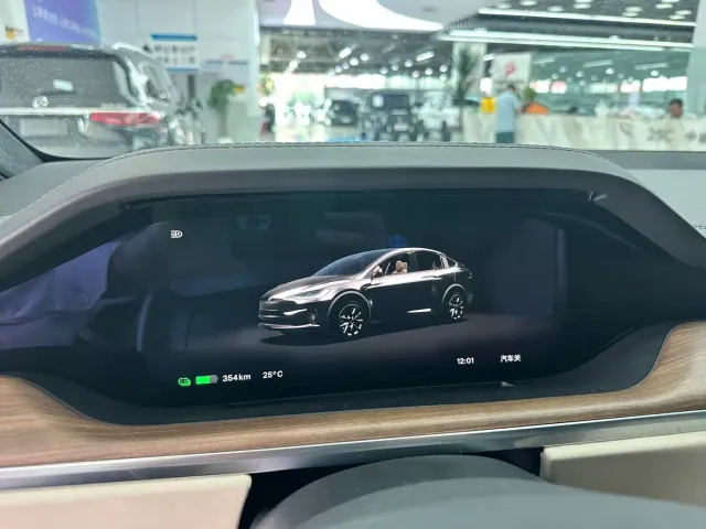 Tesla Model X 2023 Dual Motor All-Wheel Drive Edition — Фото автомобиля 5