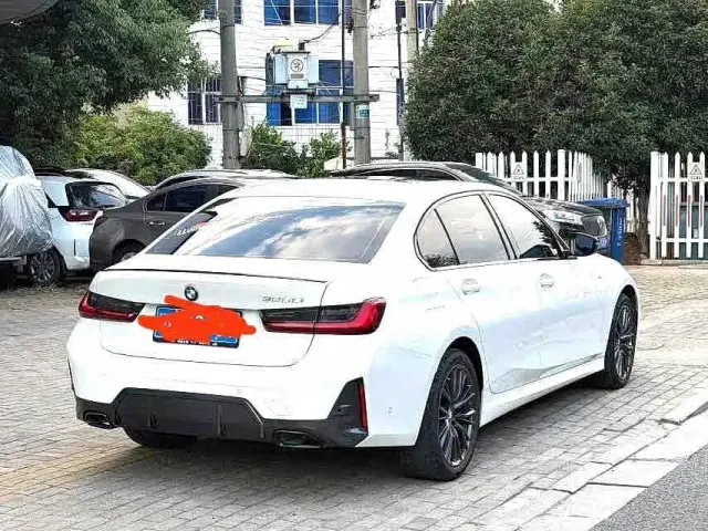 BMW 3 Series — Фото автомобиля 9