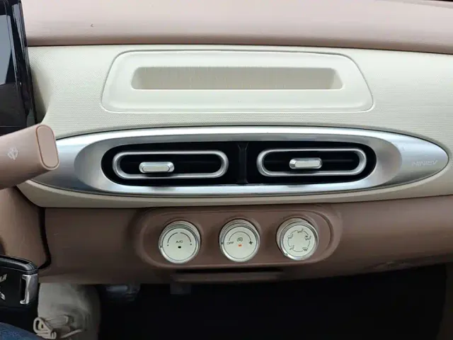 Wuling Hongguang Mini EV — Фото автомобиля 12