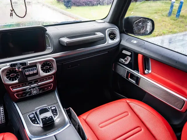 Mercedes-Benz G-Class — Фото автомобиля 12