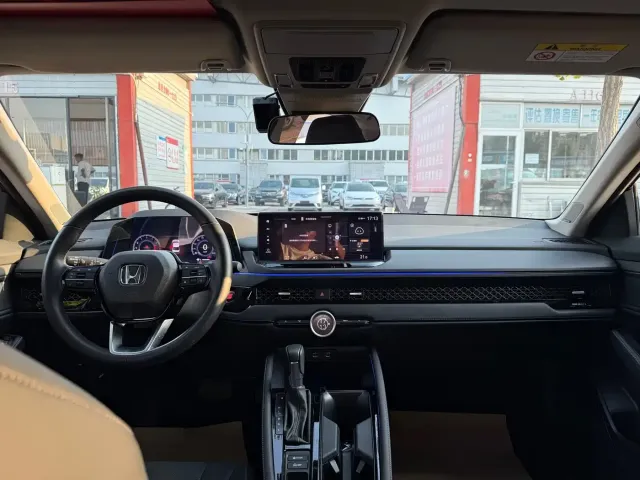 Honda Accord — Фото автомобиля 4