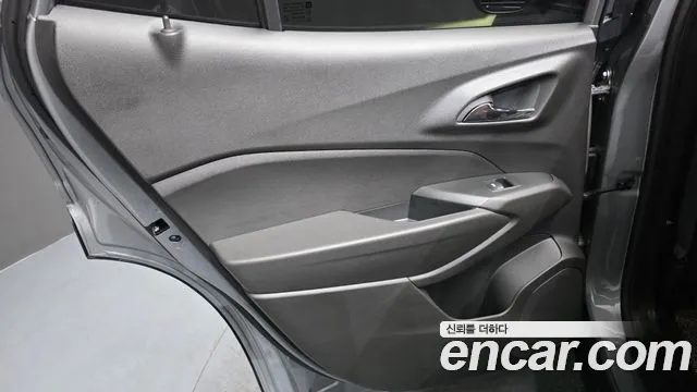 ChevroletGMDaewoo Trax Trax Кроссовер — Фото автомобиля 24
