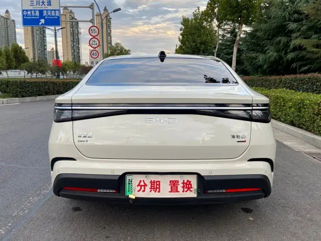 BYD Seal 07 DM-i — Фото автомобиля 13