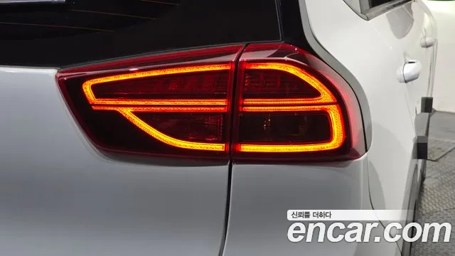 Kia Niro Niro Plus Air — Фото автомобиля 23