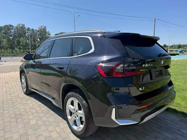 BMW X1 — Фото автомобиля 8
