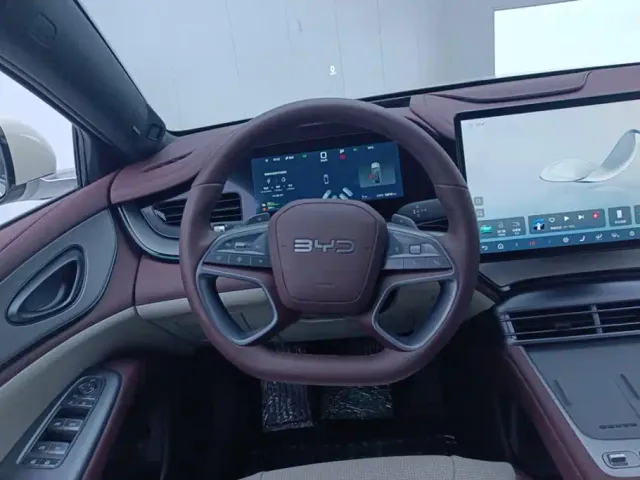 BYD Seal 07 DM-i — Фото автомобиля 15