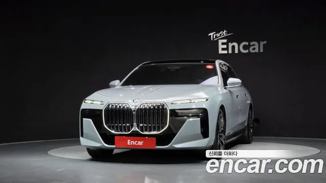 BMW 7-Series 7 серия (G70) — Фото автомобиля 3