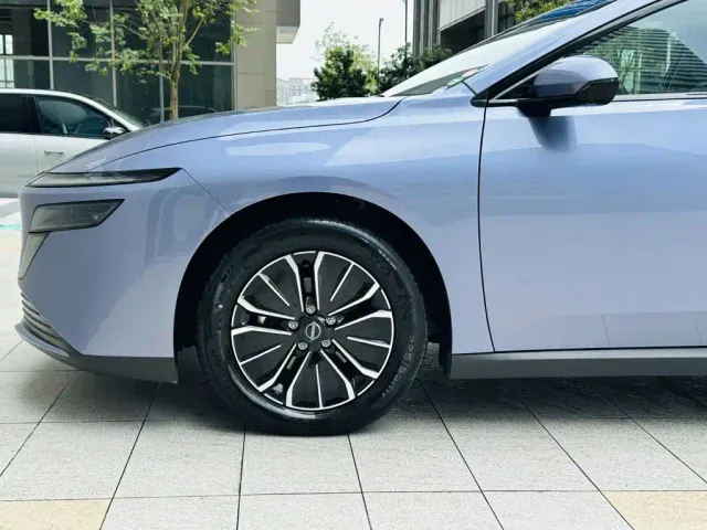Nissan N6 — Фото автомобиля 21