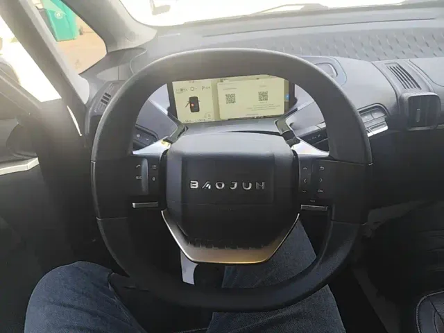 Baojun KiWi EV — Фото автомобиля 10