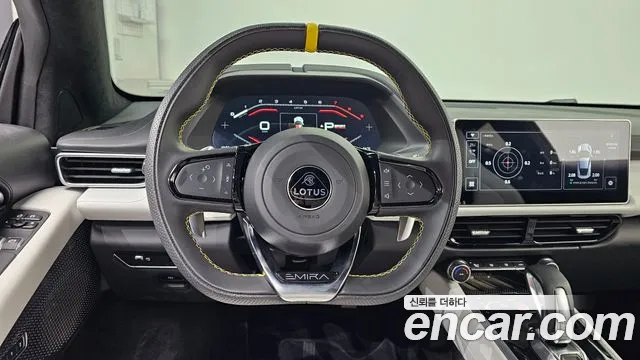 Lotus Emira — Фото автомобиля 12