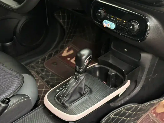 Roewe Clever — Фото автомобиля 10