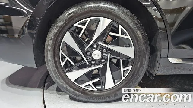 Hyundai Grandeur (New) Hybrid — Фото автомобиля 5