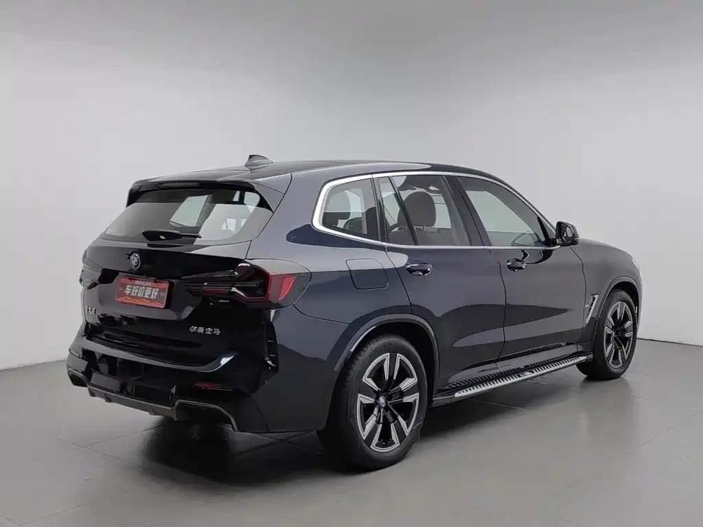 BMW BMW iX3 2023 Leading Type — Фото автомобиля 2
