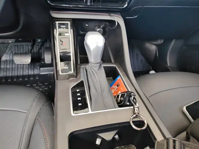 Roewe i5 — Фото автомобиля 13
