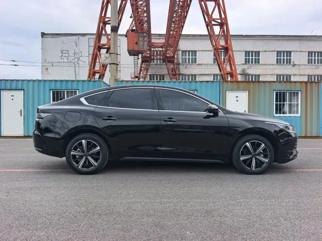 BYD Destroyer 05 — Фото автомобиля 4