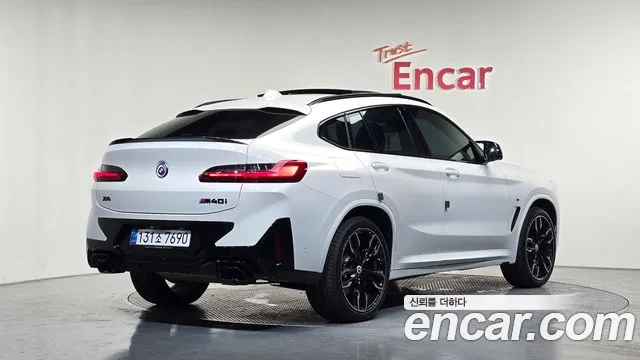 BMW X4 — Фото автомобиля 2