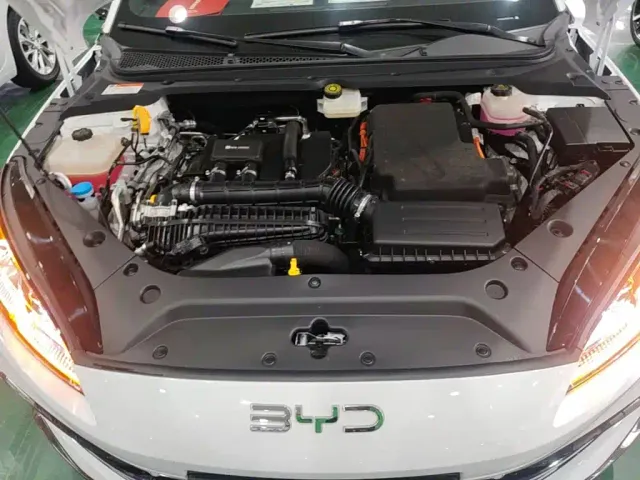BYD Seal 06 — Фото автомобиля 19