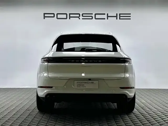 Porsche Cayenne — Фото автомобиля 6