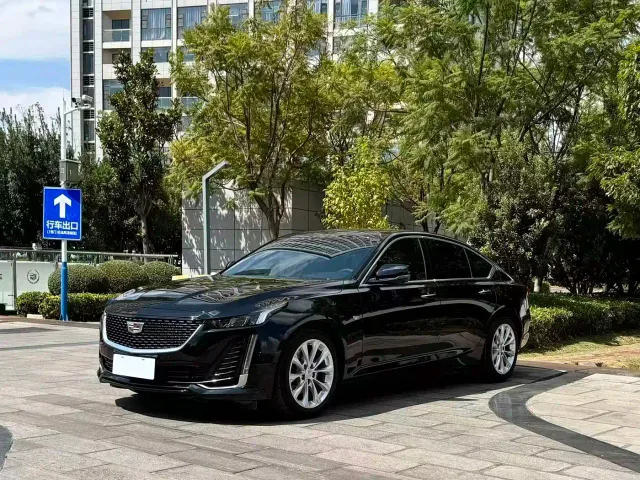 Фотография автомобиля — Cadillac CT5