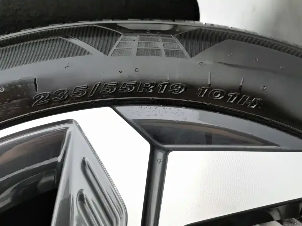 Hyundai Hyundai Tucson 2023 Tucson L 1.5T Automatic 2WD DLX Luxury Edition — Фото автомобиля 24