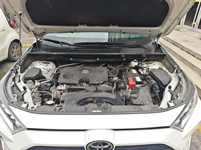 Toyota RAV4 — Фото автомобиля 19