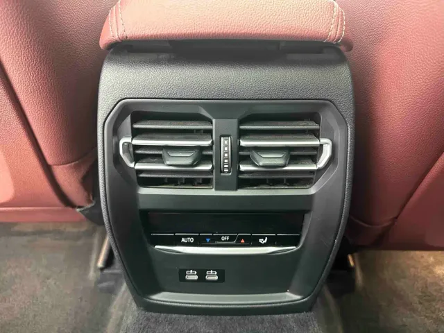 BMW 3 Series — Фото автомобиля 13
