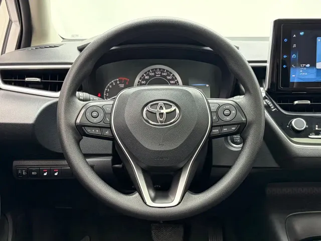 Toyota Corolla — Фото автомобиля 7