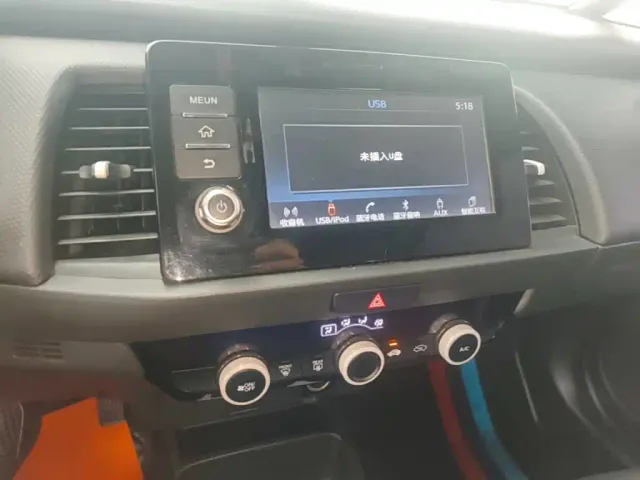Honda Fit — Фото автомобиля 12