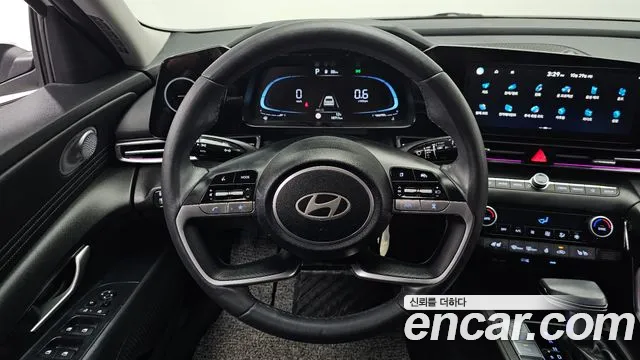 Hyundai Avante CN7 — Фото автомобиля 19