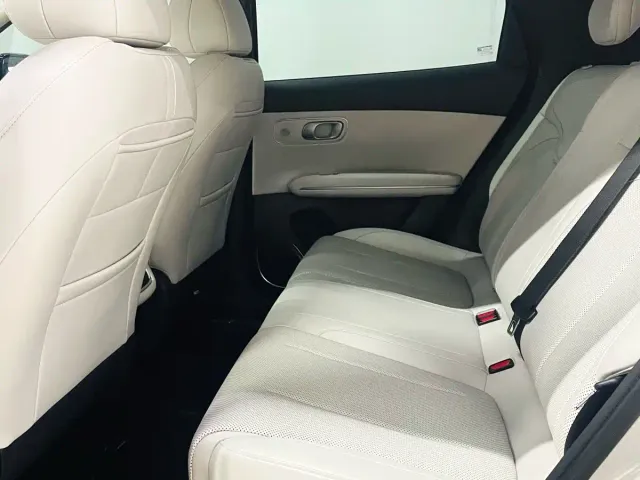 Changan Qiyuan Q05 — Фото автомобиля 9