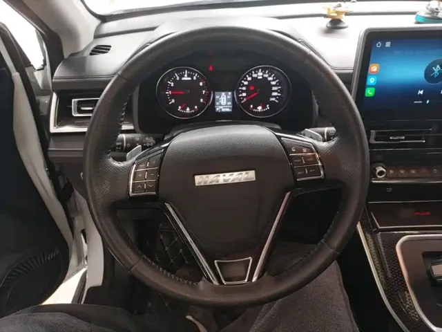 Haval M6 — Фото автомобиля 10
