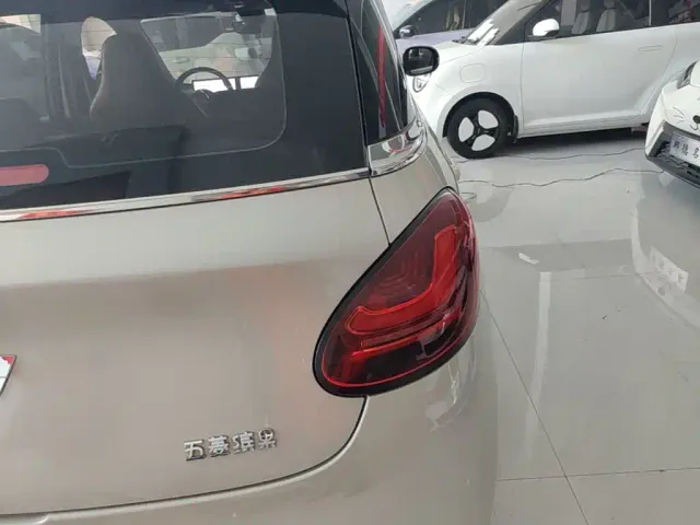 Wuling Bingo — Фото автомобиля 7