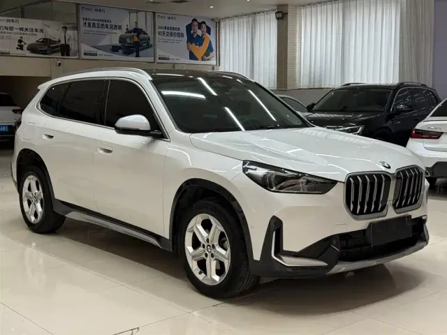 BMW X1 — Фото автомобиля 3