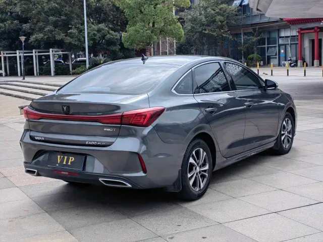 Changan Eado — Фото автомобиля 7