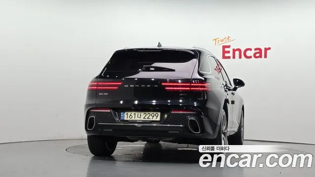 Genesis GV70 2.5T Бензин AWD — Фото автомобиля 4