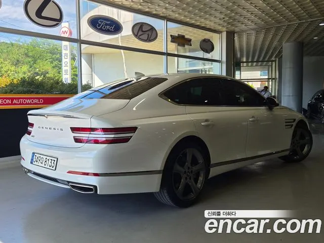 Genesis G80 RG3 — Фото автомобиля 2