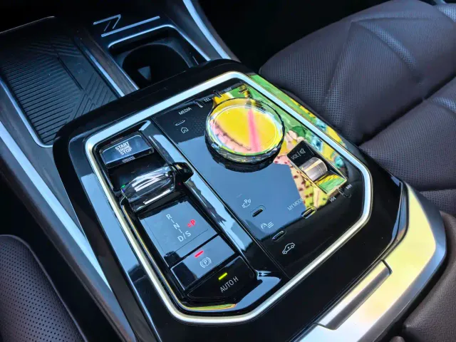 BMW 7 Series — Фото автомобиля 14
