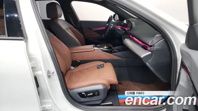BMW 5-Series 5 серия (G60) 530i xDrive M Sport — Фото автомобиля 11