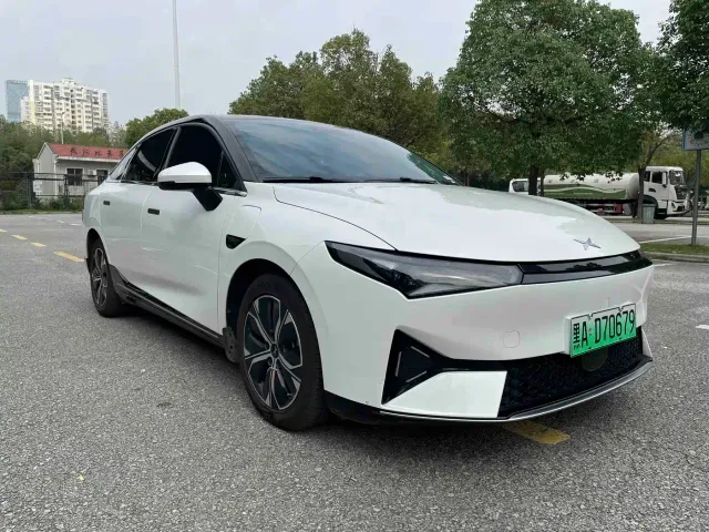 Xpeng P5 — Фото автомобиля 2