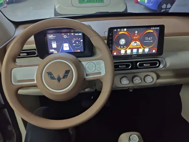 Wuling Hongguang Mini EV — Фото автомобиля 12