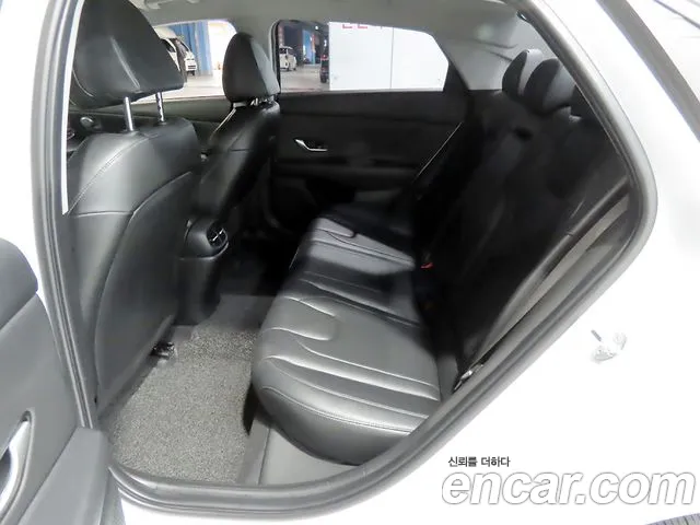 Hyundai Avante — Фото автомобиля 11