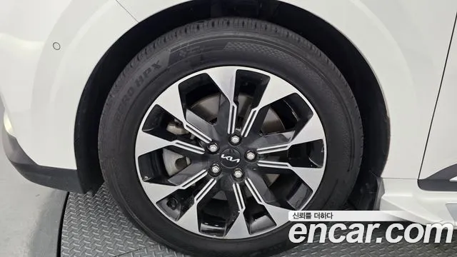 Kia Canival Carnival 4 поколение Дизель 9 мест Signature — Фото автомобиля 4