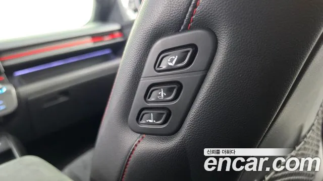Hyundai Kona — Фото автомобиля 24
